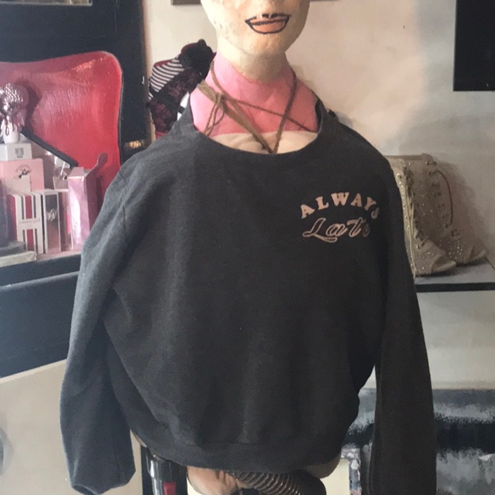 Crop top sweater